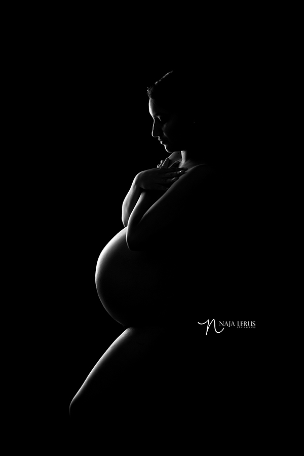 silhouette maternity pictures melrose park IL