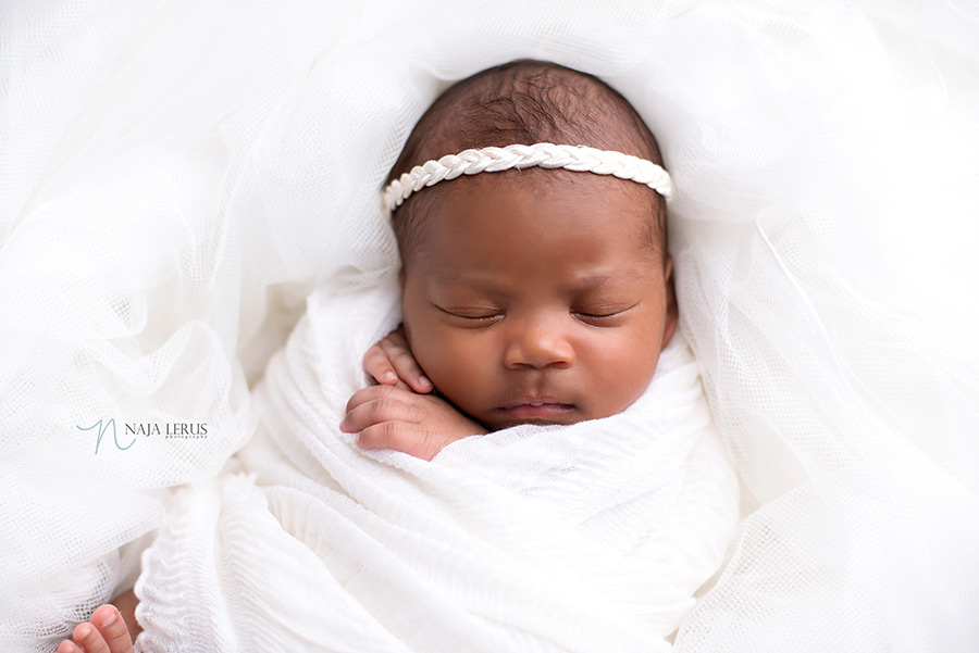 chicago-newborn-photos-01