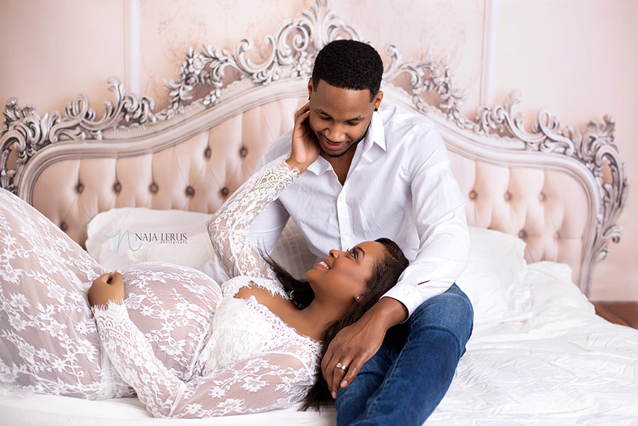 romantic maternity session chicago IL