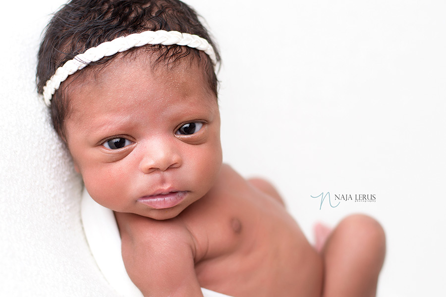 newborn photographer in chicago il