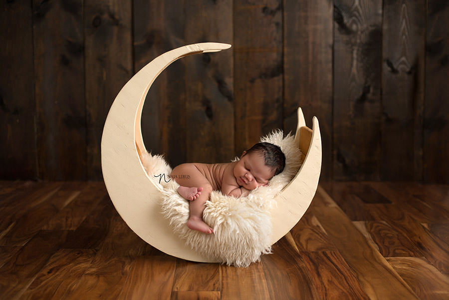 newborn moon prop chicago IL 