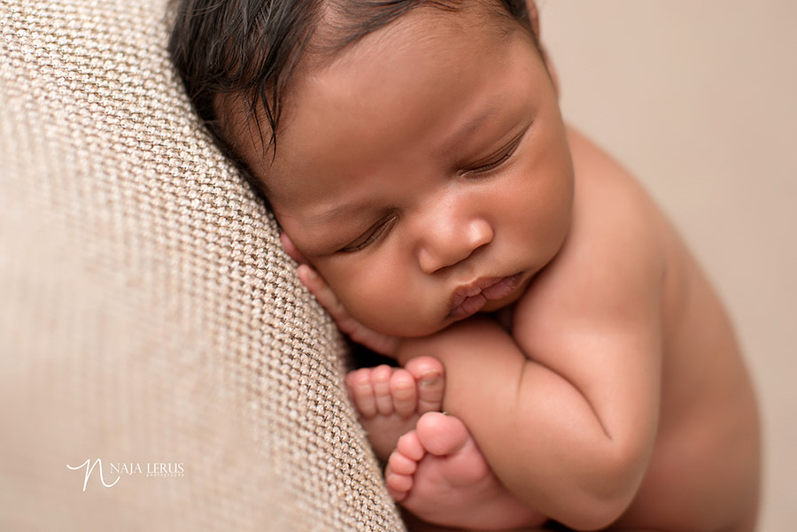 close up newborn details chicago newborn il