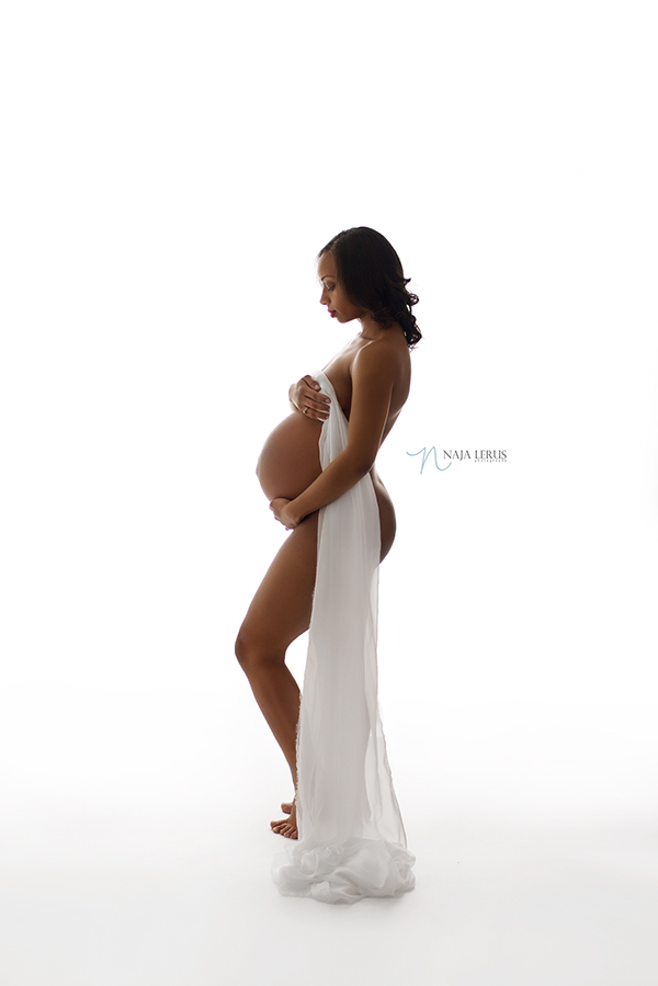 nude maternity photography chicago IL