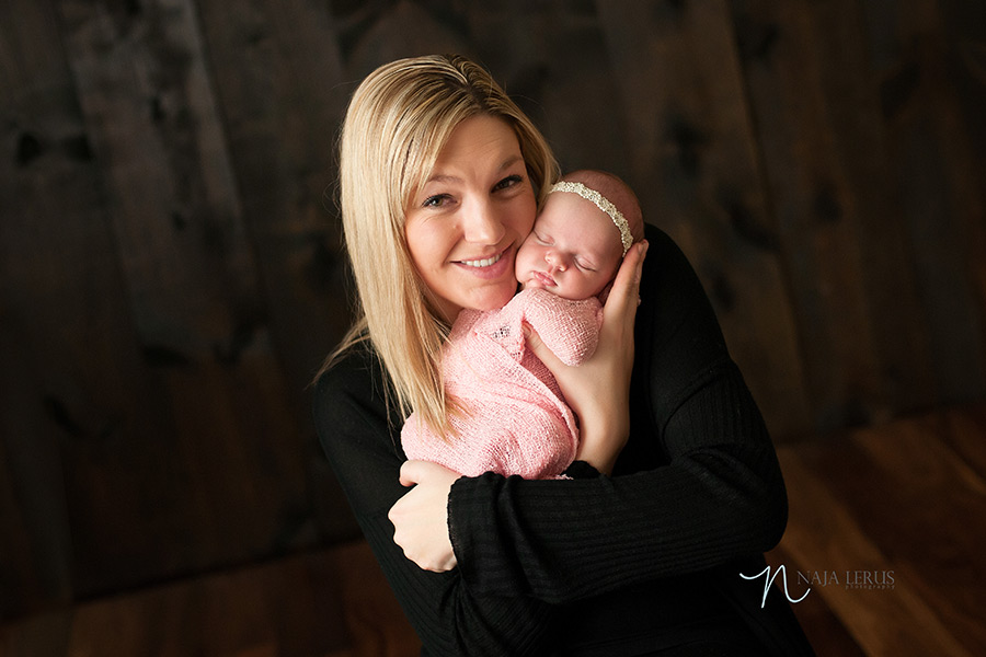 mom with baby newborn photography chicago