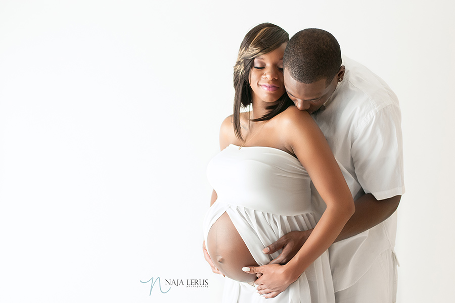 couple maternity pictures photography chicago