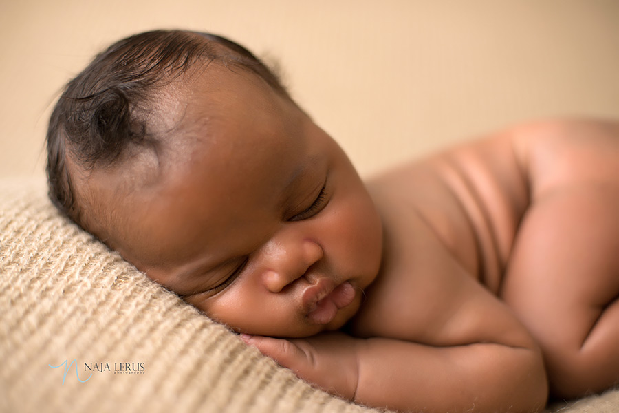 close up details newborn photography