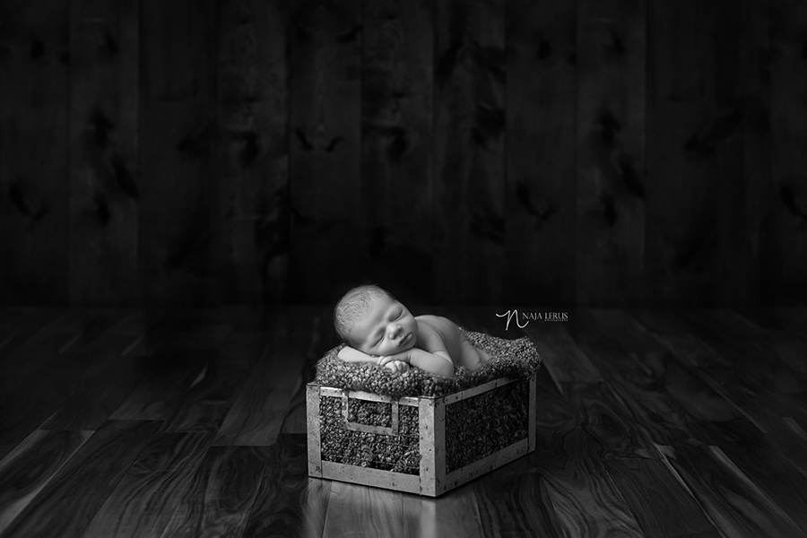 newborn photographer prop studio black and white modern