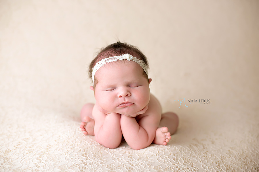 frog pose hands on cheeks newborn photography evergreen park