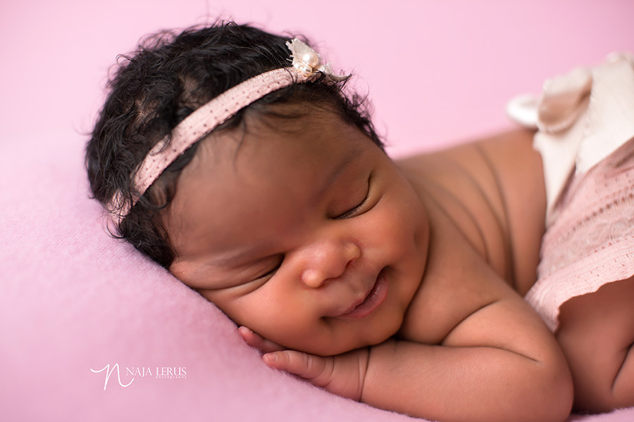 close up newborn pictures chicago IL 