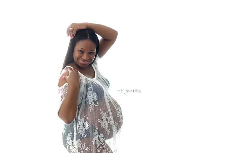 maternity lace gown photo shoot attire chicago