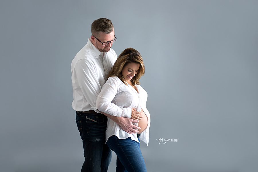 expecting pregnancy photos couple chicago abc reporter jessica d'onofrio