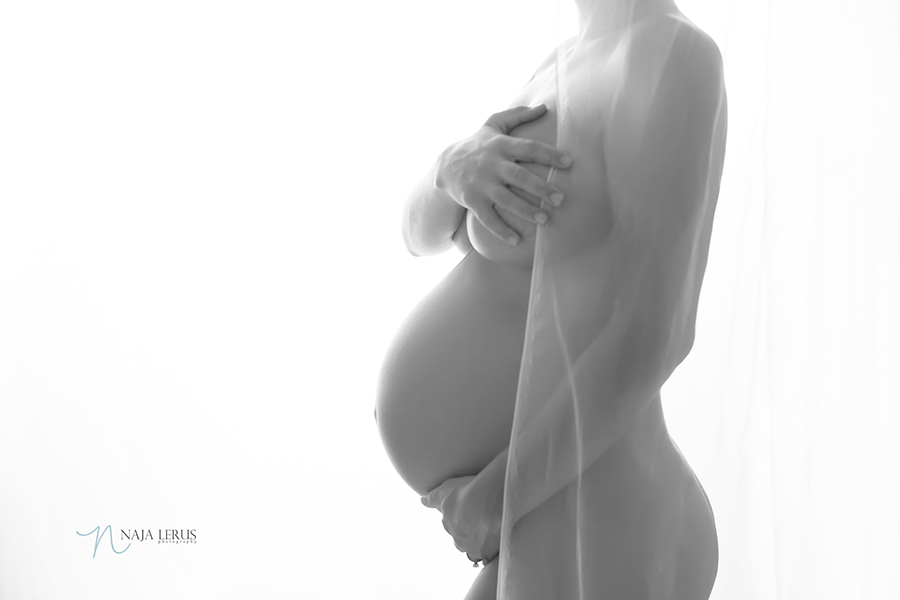 nude maternity photography chicago IL