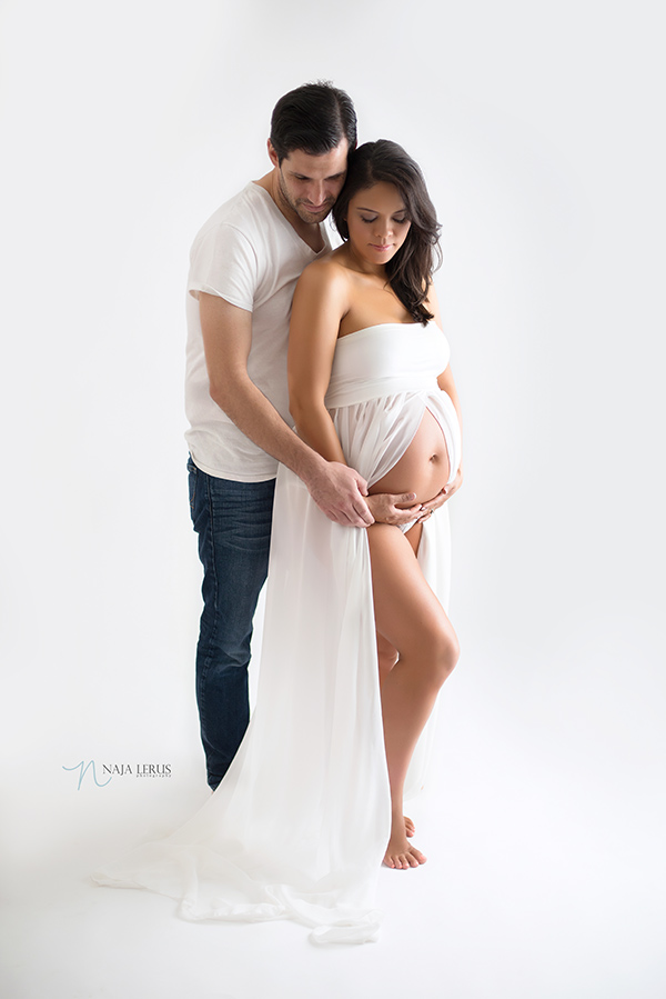 couple maternity photographer chicago IL