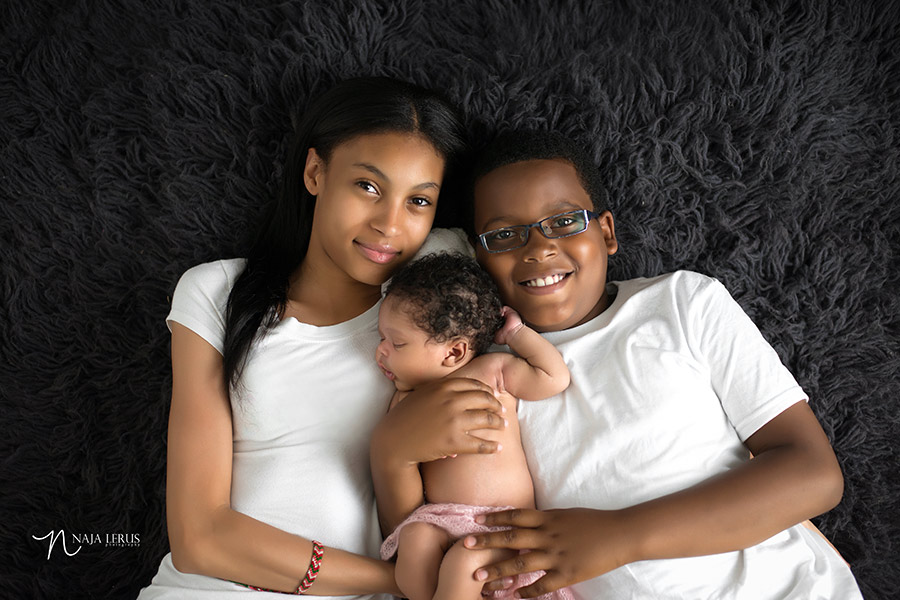 newborn sibling portraits chicago