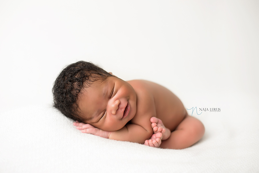 smiling newborn chicago il photography