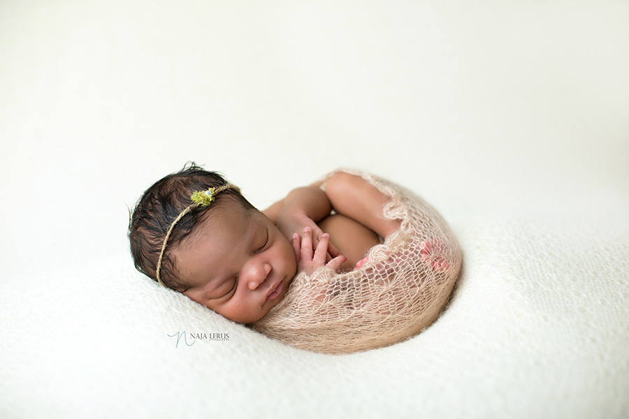 cocoon newborn lace posed baby evergreen park IL