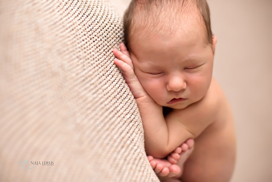 chicago-newborn-pictures-12