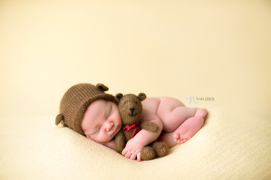 the knitting bitty teddy bear set newborn session chicago