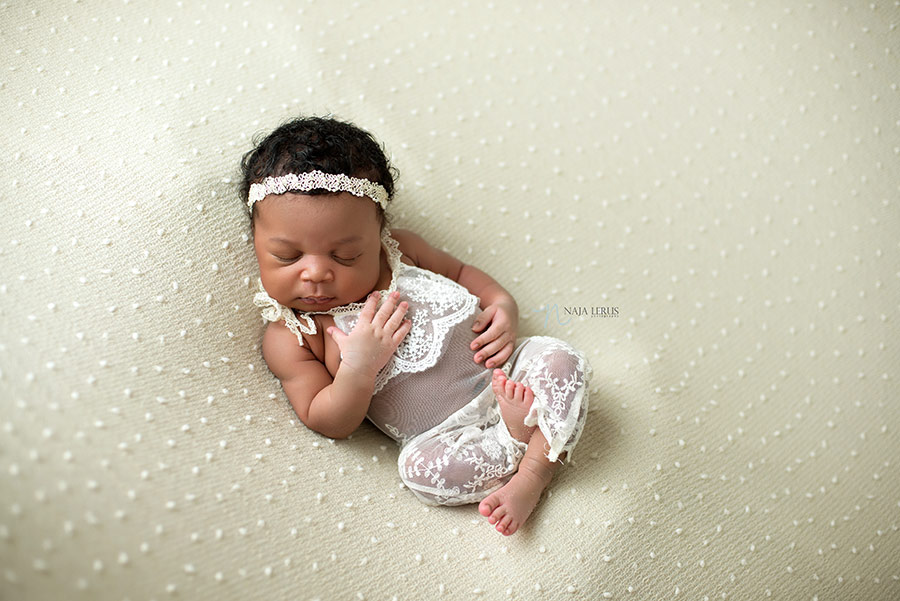 chicago-newborn-photos-11