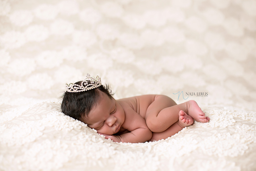 chicago-girl-newborn-photos-08