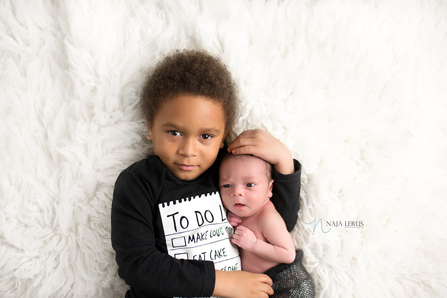 sibling brothers newborn photoshoot chicago oak lawn IL