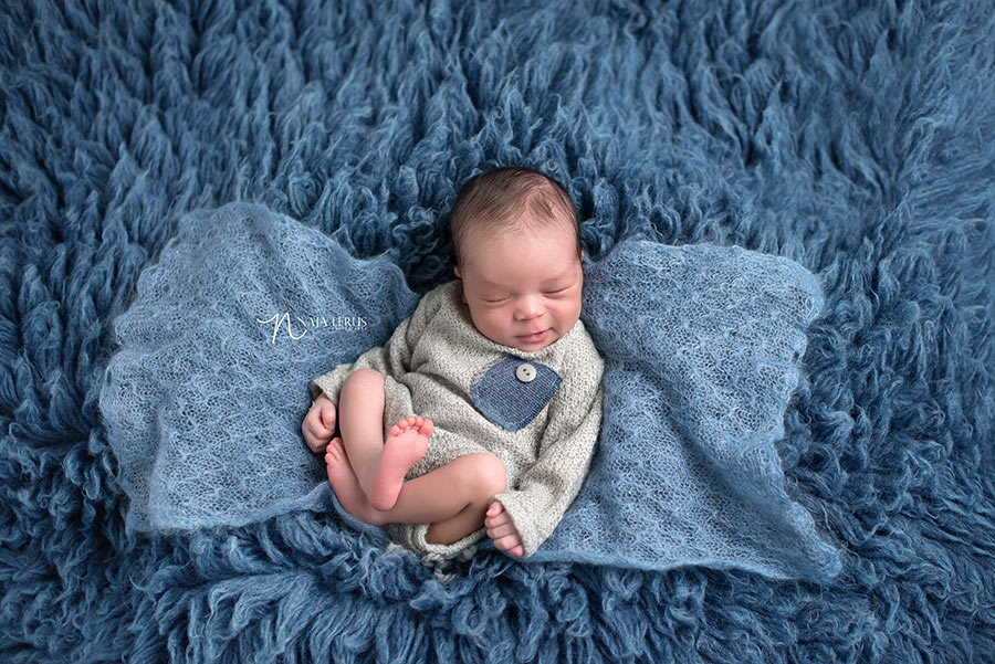 happy smiling baby newborn chicago oak lawn IL