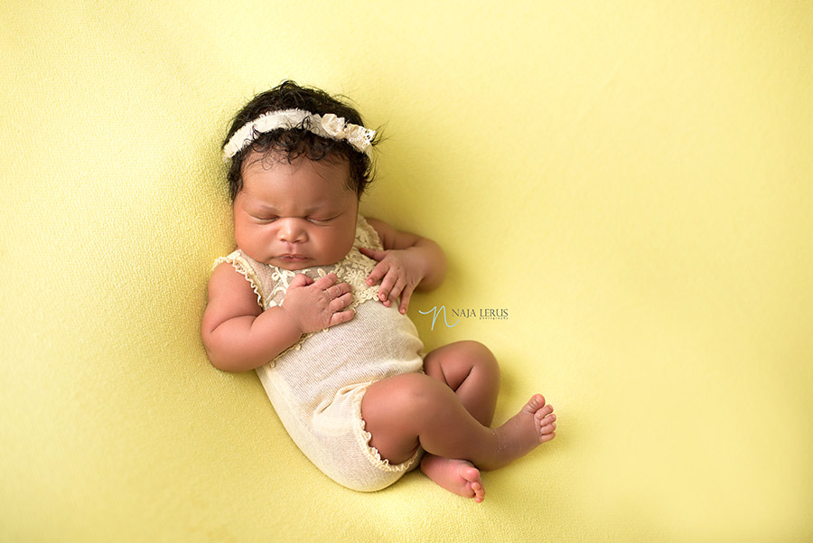 natural non posed newborn photography chicago IL