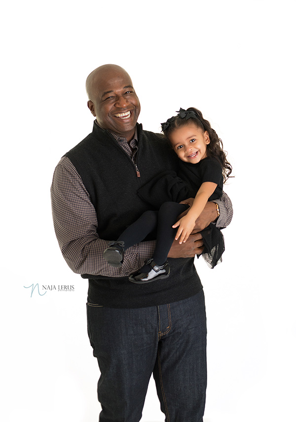 cbs chicago sports anchor Ryan Baker with daughter Grace